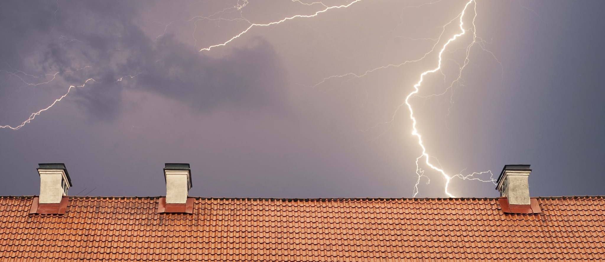 Blikseminslag en brandbeveiliging: hoe werkt dat?